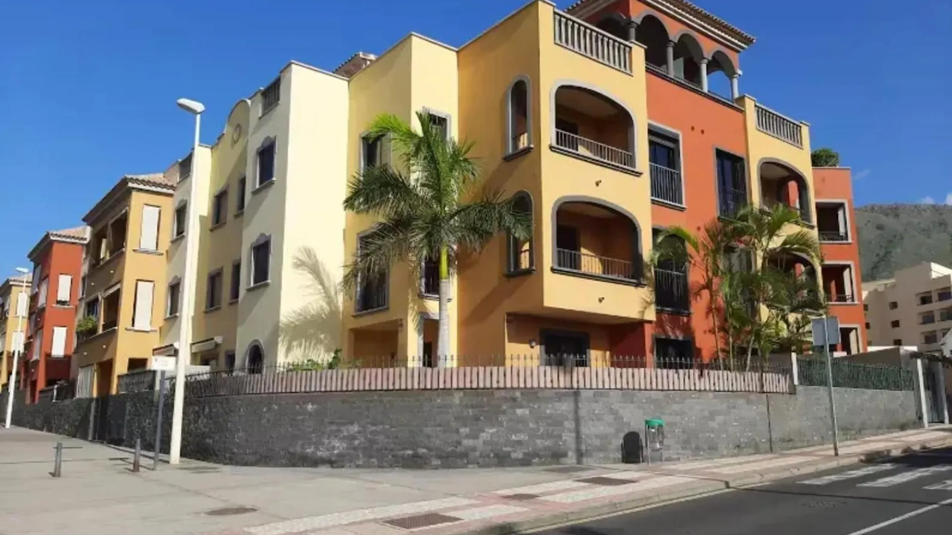 Modern Apartment In Adeje, 65 Sqm, Year-Round Pool Costa Adeje